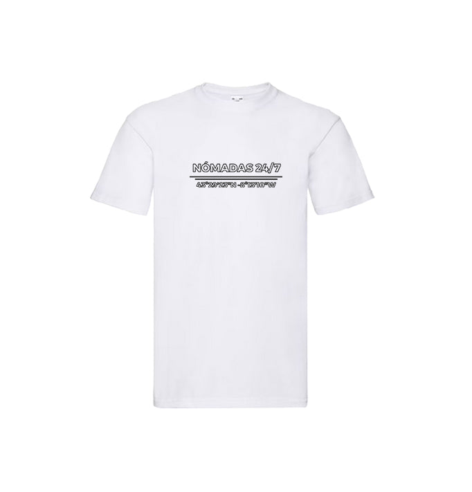 Camiseta Nómadas Ferrol blanca vista frontal con logo