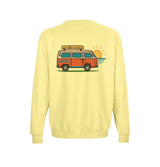 Vista trasera de la sudadera amarilla Road Trip con diseño de furgoneta