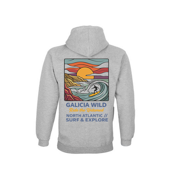 Vista trasera de la sudadera gris Galicia Wild con capucha