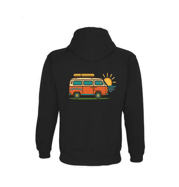 Vista trasera de la sudadera negra Road Trip con diseño de furgoneta