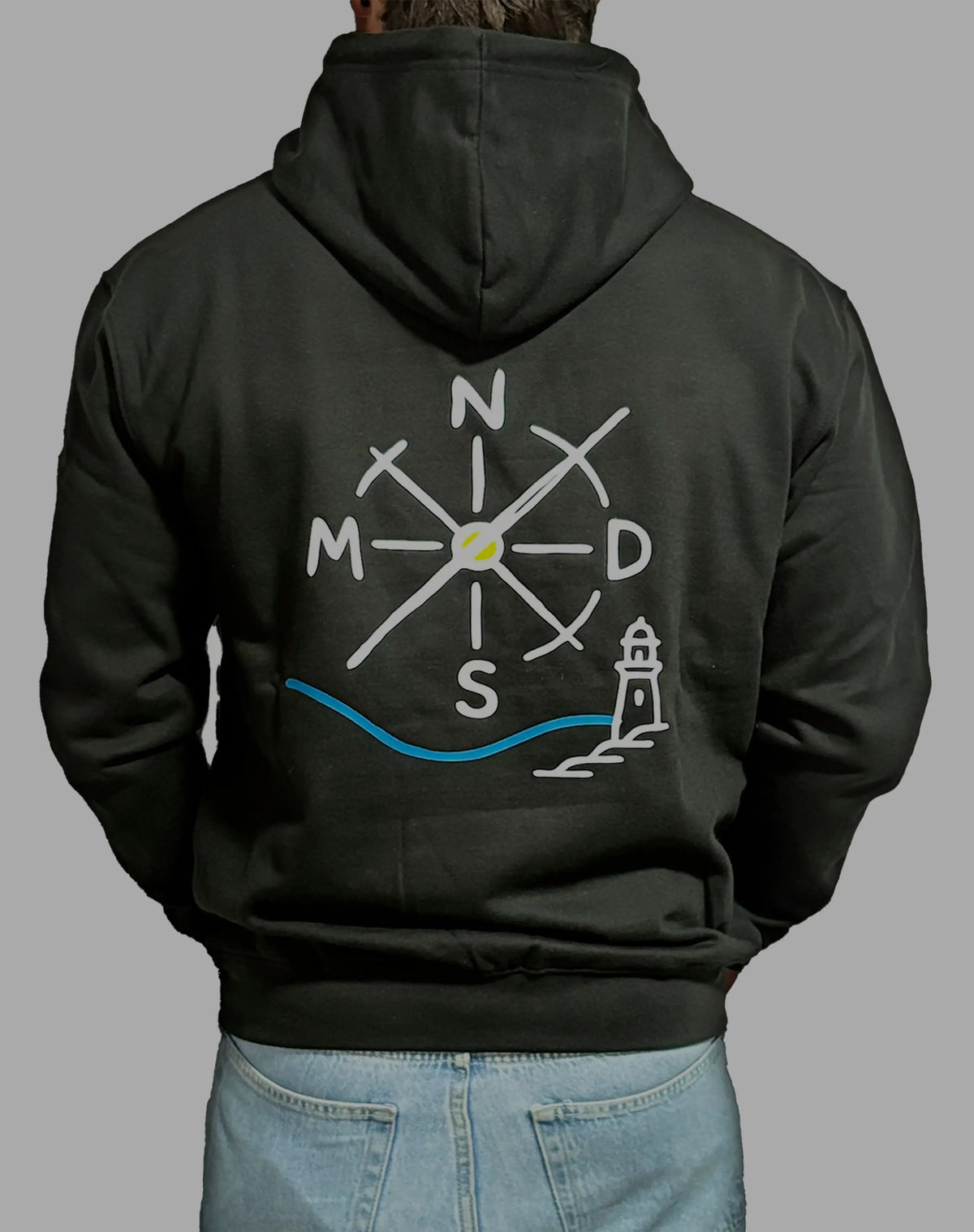 Sudadera NMDS 24/7 negra con capucha vista trasera